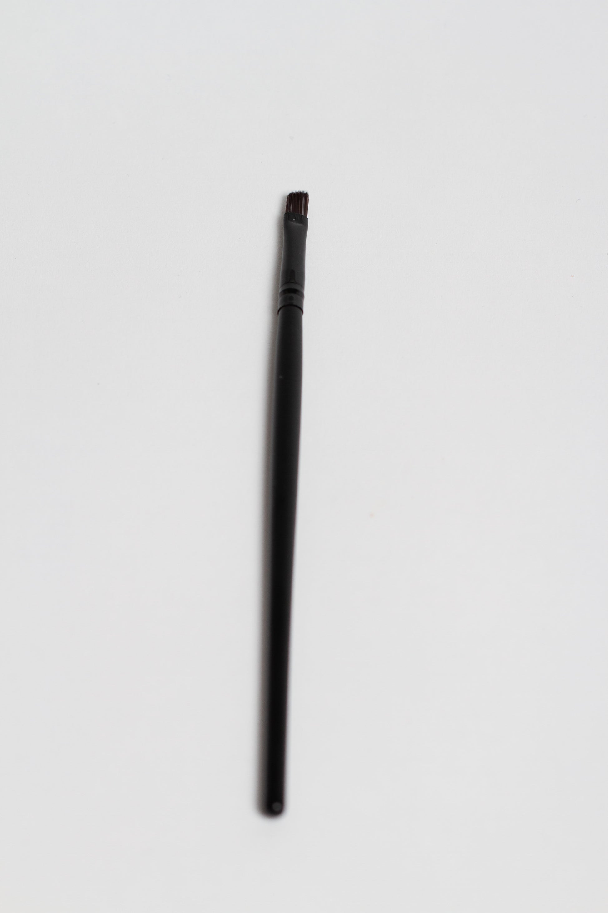 Pretty Woman Cosmetics Blending Brush — Fluffy Eyeshadow Blending Brush