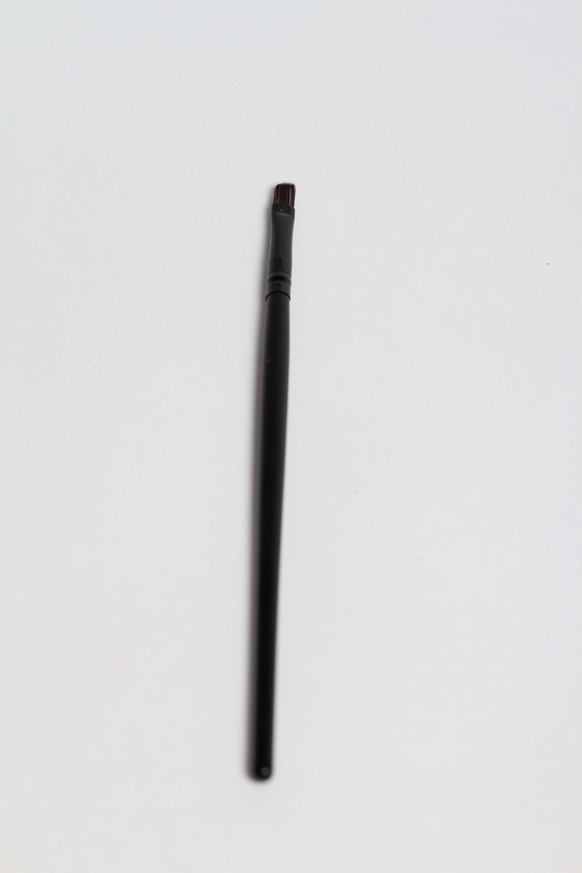 Pretty Woman Cosmetics Blending Brush — Fluffy Eyeshadow Blending Brush