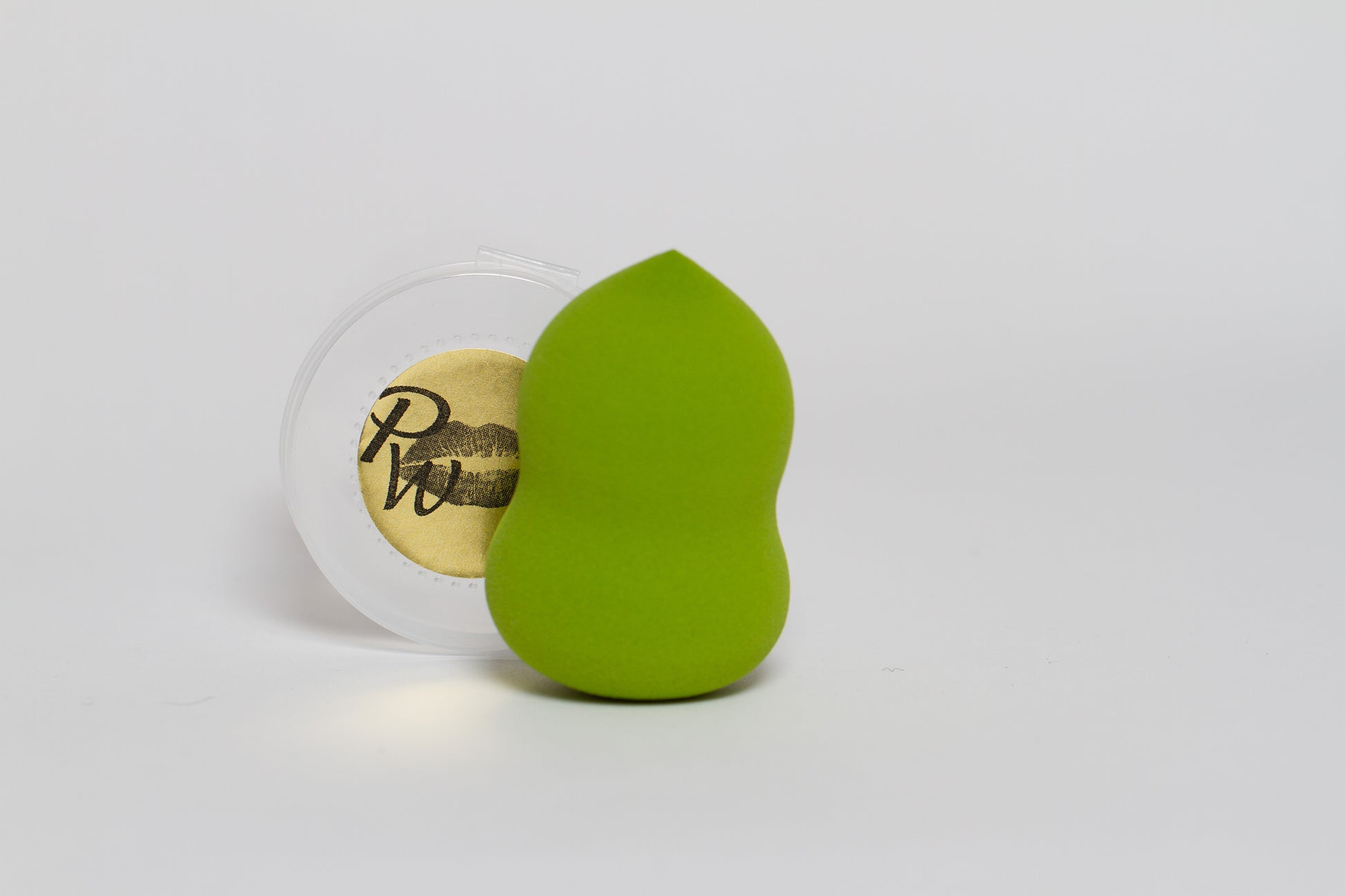 Pretty Woman Cosmetics Beauty Blender Sponge — Airbrushed Foundation Finish