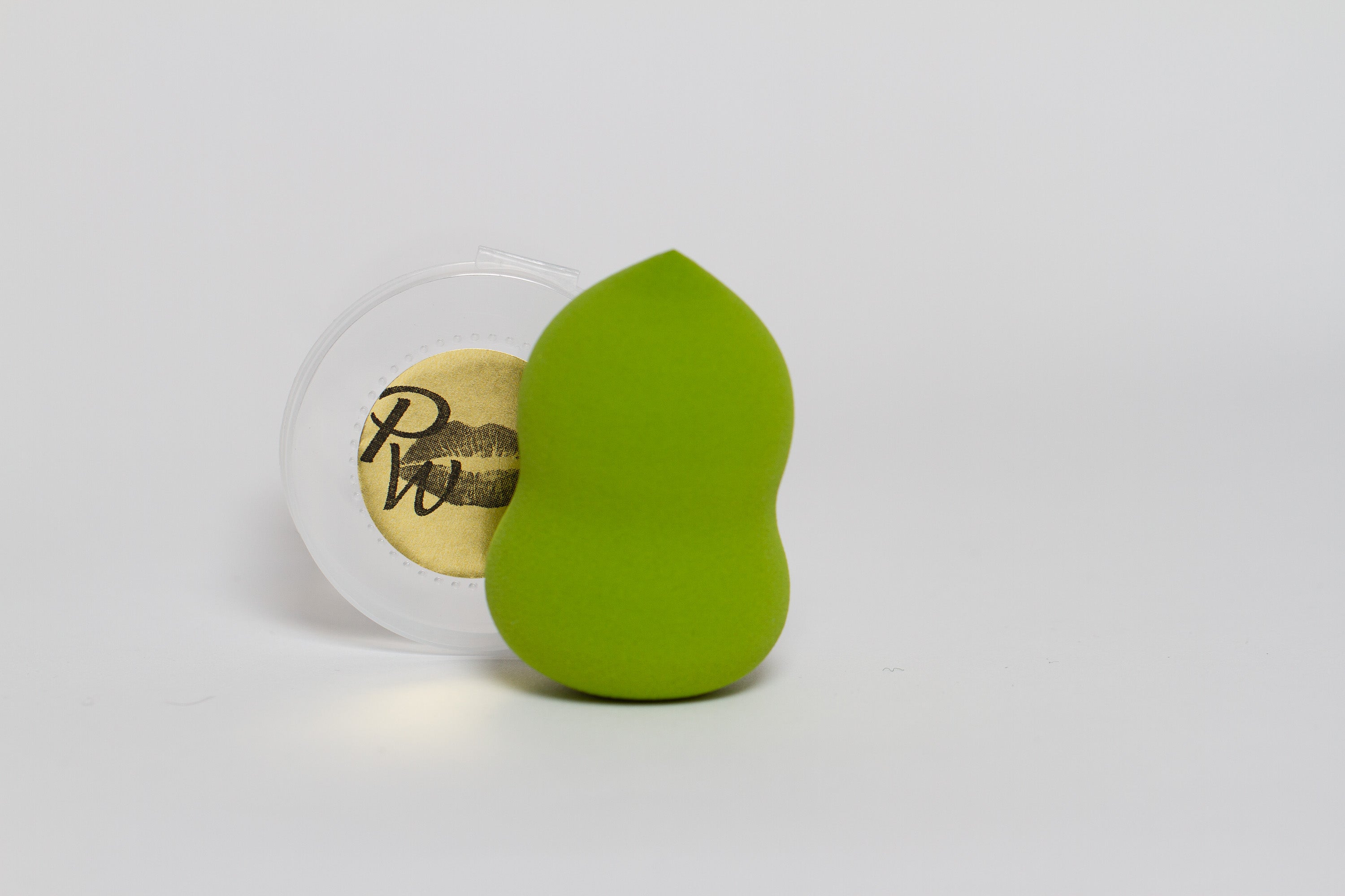 Pretty Woman Cosmetics Beauty Blender Sponge — Airbrushed Foundation Finish